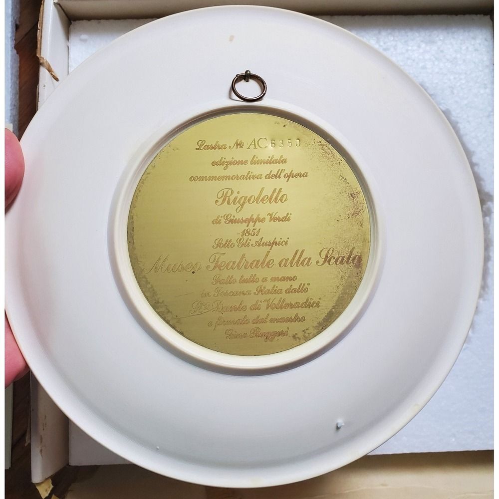 Rigoletto hand carved ivory alabaster collectors plate grand opera collection - Picture 6 of 10
